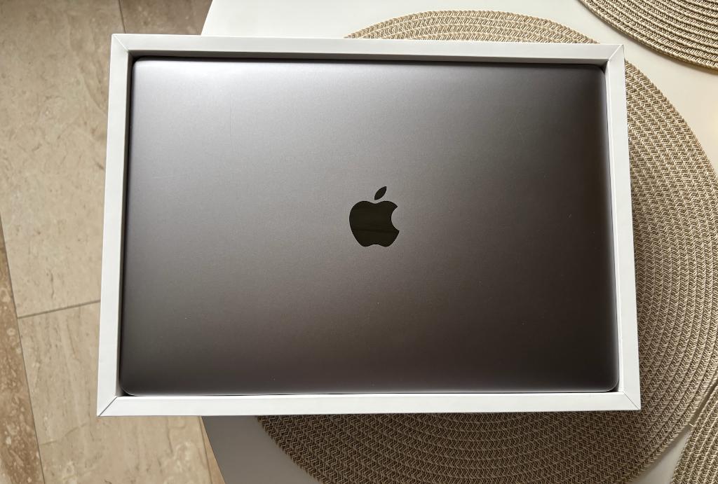 Macbook Pro 13", 13 pouces, Moins de 2 Ghz, Utilisé, Azerty