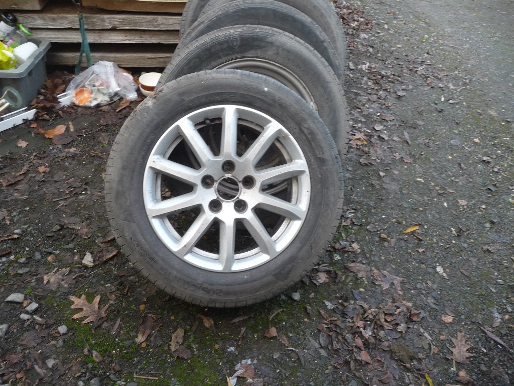 jeu de pneus Audi A4 avec jantes, Pneus et Jantes, 16 pouces, Véhicule de tourisme, Pneus été