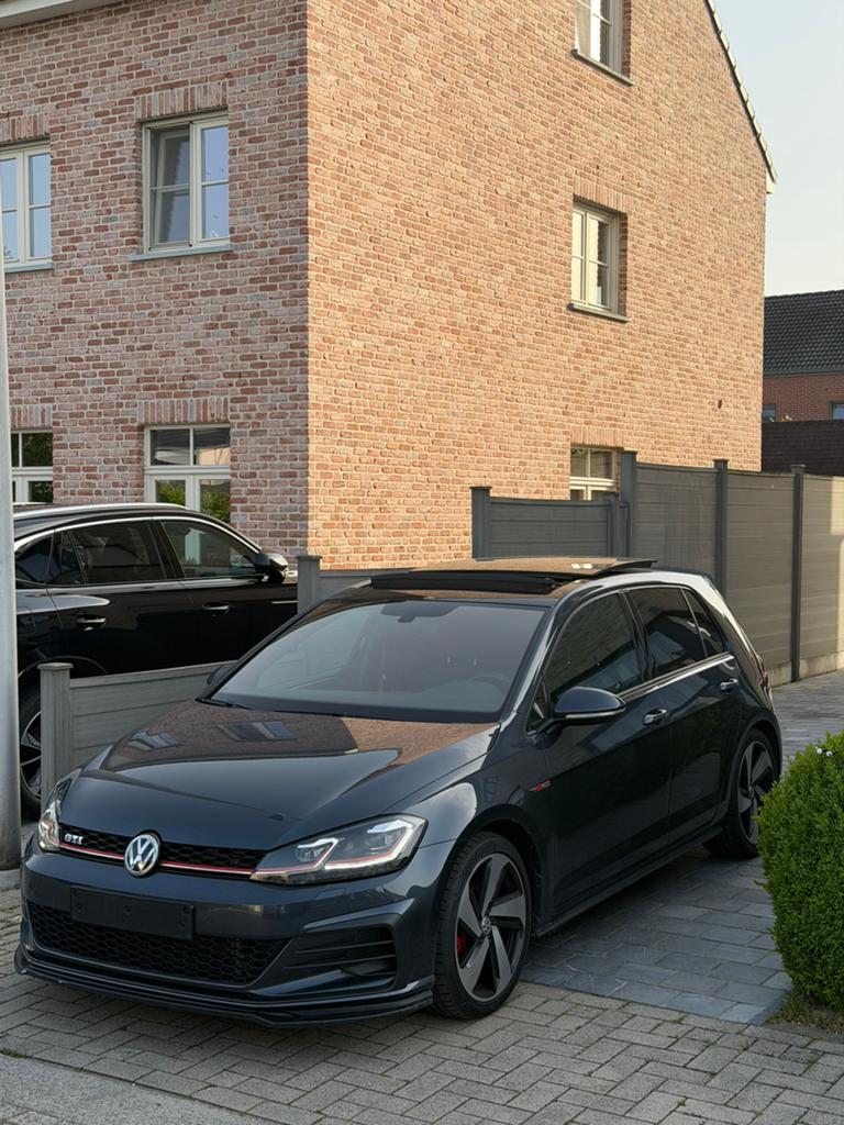 Volkswagen 7.5 Gti - Toit panoramique - Acc - Keyless, Autos, Volkswagen, Argent ou Gris, Achat, Euro 6, Alcantara