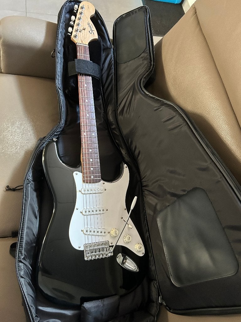 Fender squire + versterker + Draagtas + accesoires, Muziek en Instrumenten, Ophalen, Fender, Met versterker, Zo goed als nieuw