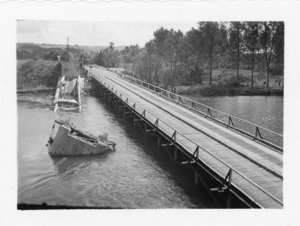 Photo orig. Wehrmacht - pont flottant - Westfeldzug - WW2, Enlèvement ou Envoi, Armée de terre, Photo ou Poster