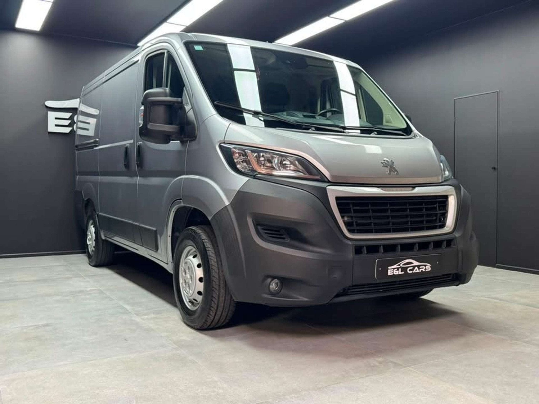Peugeot Boxer 2.2 BlueHDi L2H2 *12 mois de garantie*, Argent ou Gris, Achat, Euro 6, Entreprise