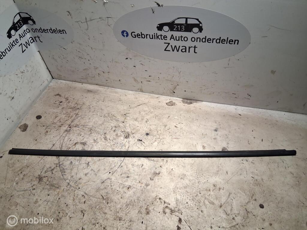 Raamlikker LV Vw Golf Cabrio IV 2.0('98-'02)1E0837477, Gebruikt, Volkswagen, Ophalen of Verzenden, Volkswagen