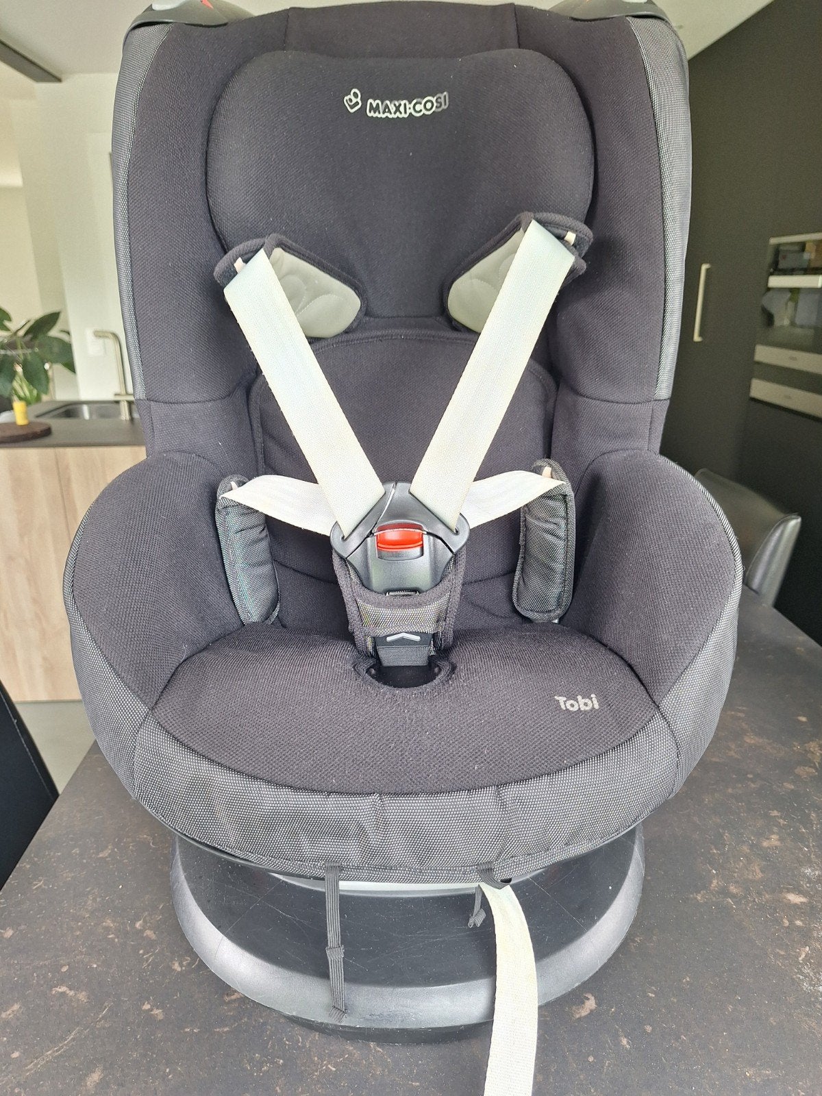 Kinderstoel voor in de auto, Kinderen en Baby's, Autostoeltjes, Ophalen