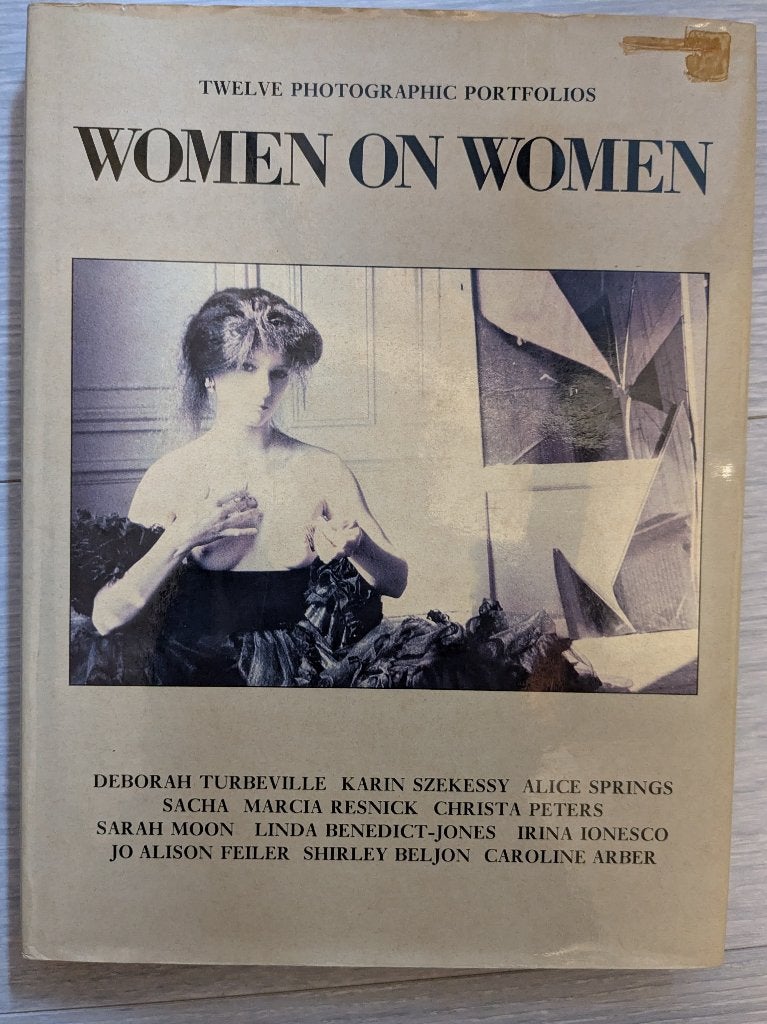 Women on Women: Twelve Photographic, Ophalen of Verzenden, Zo goed als nieuw, Fotografie algemeen