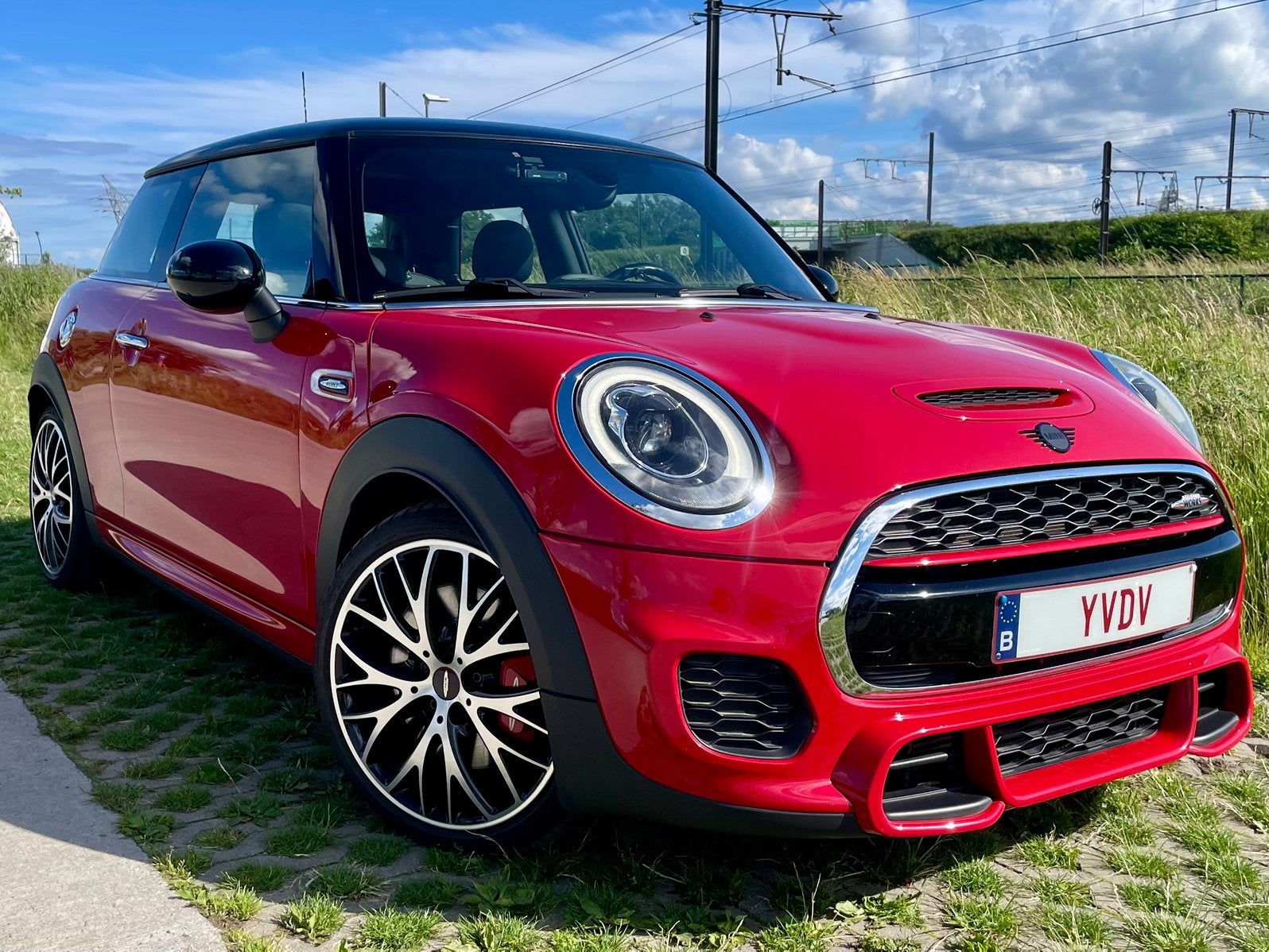 MINI JCW F56 Manueel - JCW Pro uitlaat - UITSTEKENDE STAAT, Autos, Achat, Euro 6, Boîte manuelle, Entretenue par le concessionnaire