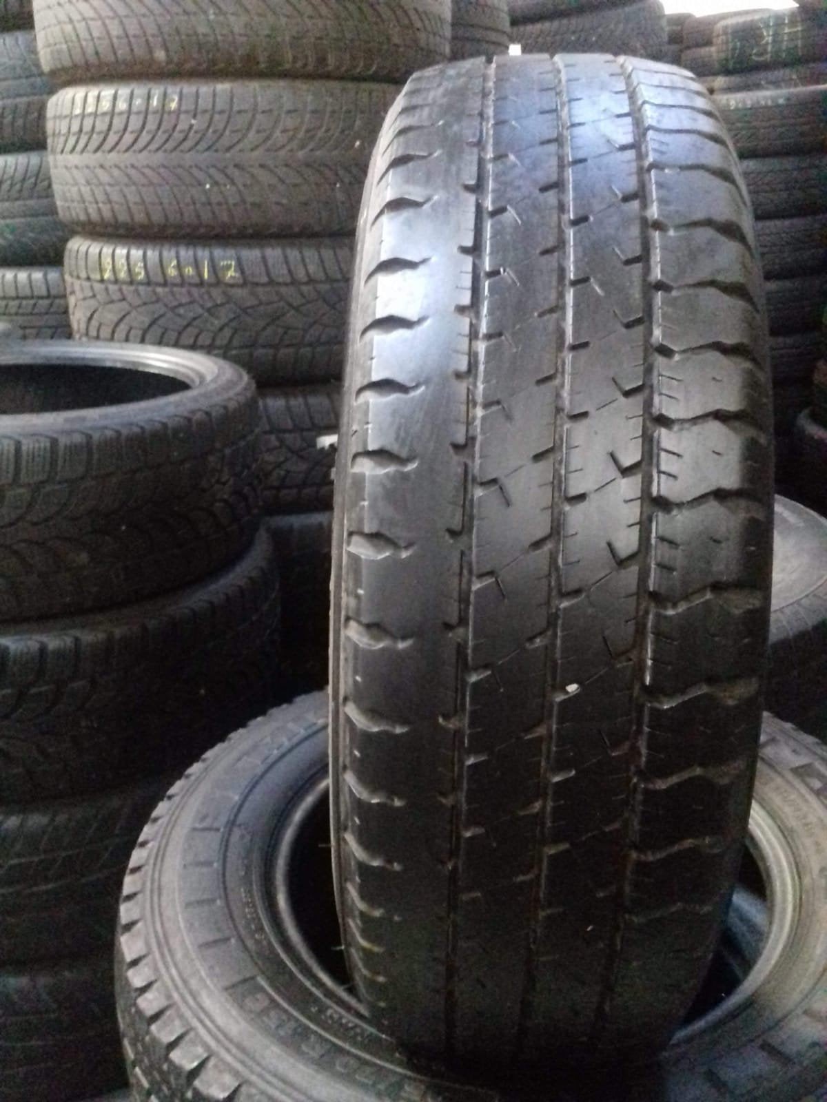 19570r15C 195 70 r15C 195/70/r15C goodryer avec montage