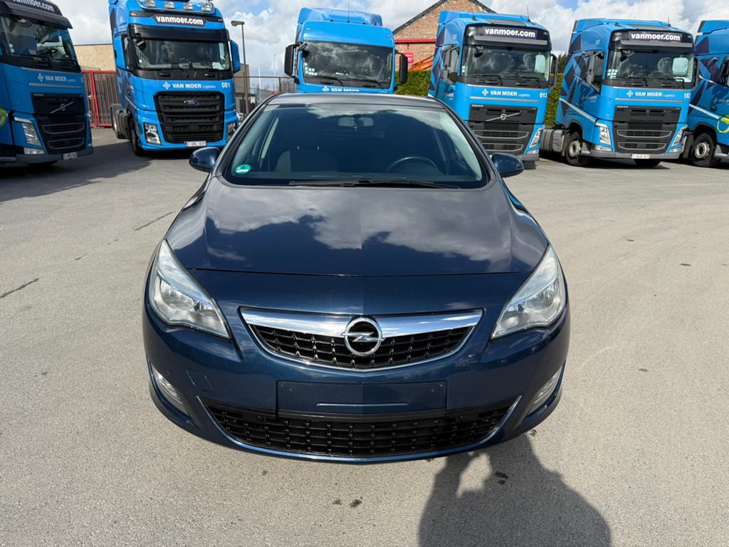 Opel Astra 2010 Prêt à immatriculé 1.4 Turbo essence AC, Euro 5, Achat, Boîte manuelle, 5 portes