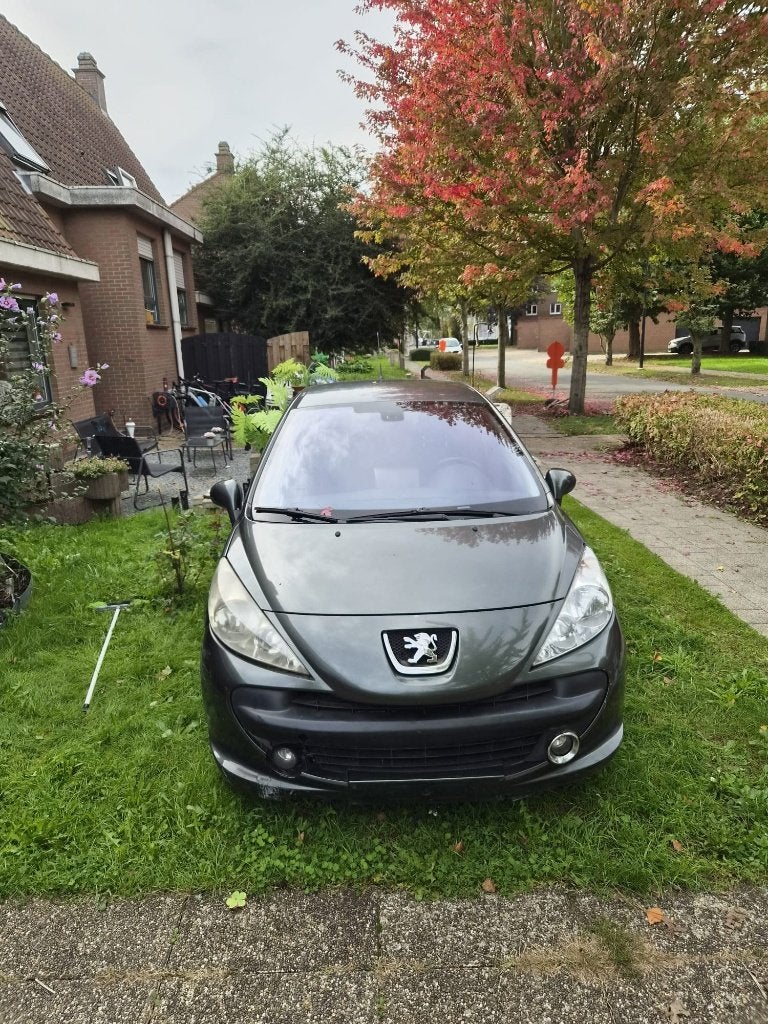 Peugeot 207 vtr. 1.6 essence. Automatique. 164000 km, Autos, 850 kg, Carnet d'entretien, 124 g/km, 120 kW