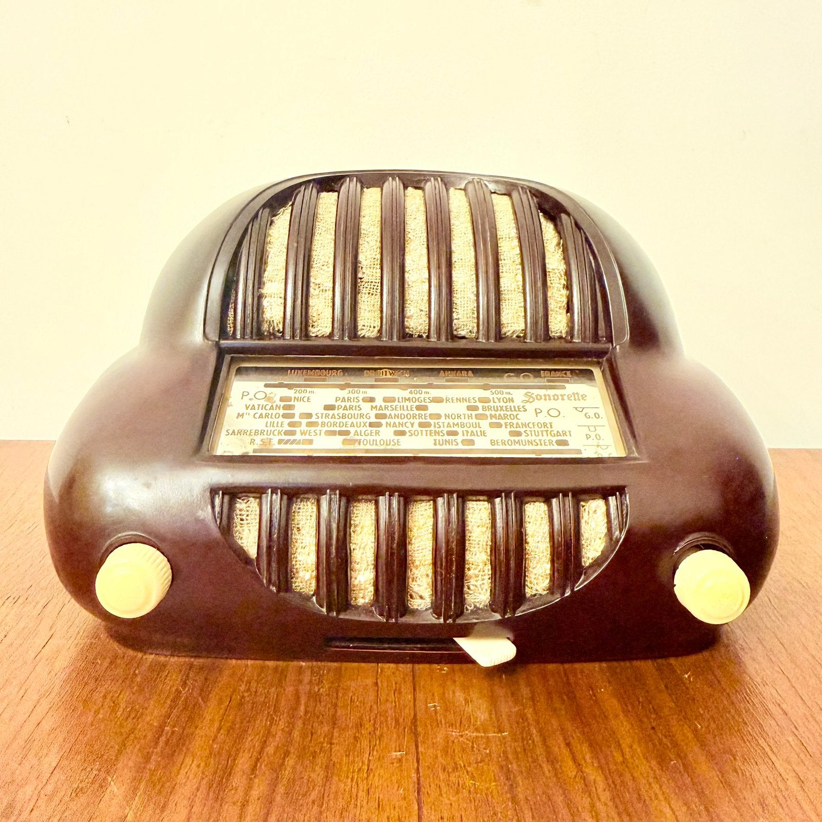 RADIO À TUBE ART DÉCO SONORA SONORETTE 50 1S SERIE RARE, Antiquités & Art, Envoi
