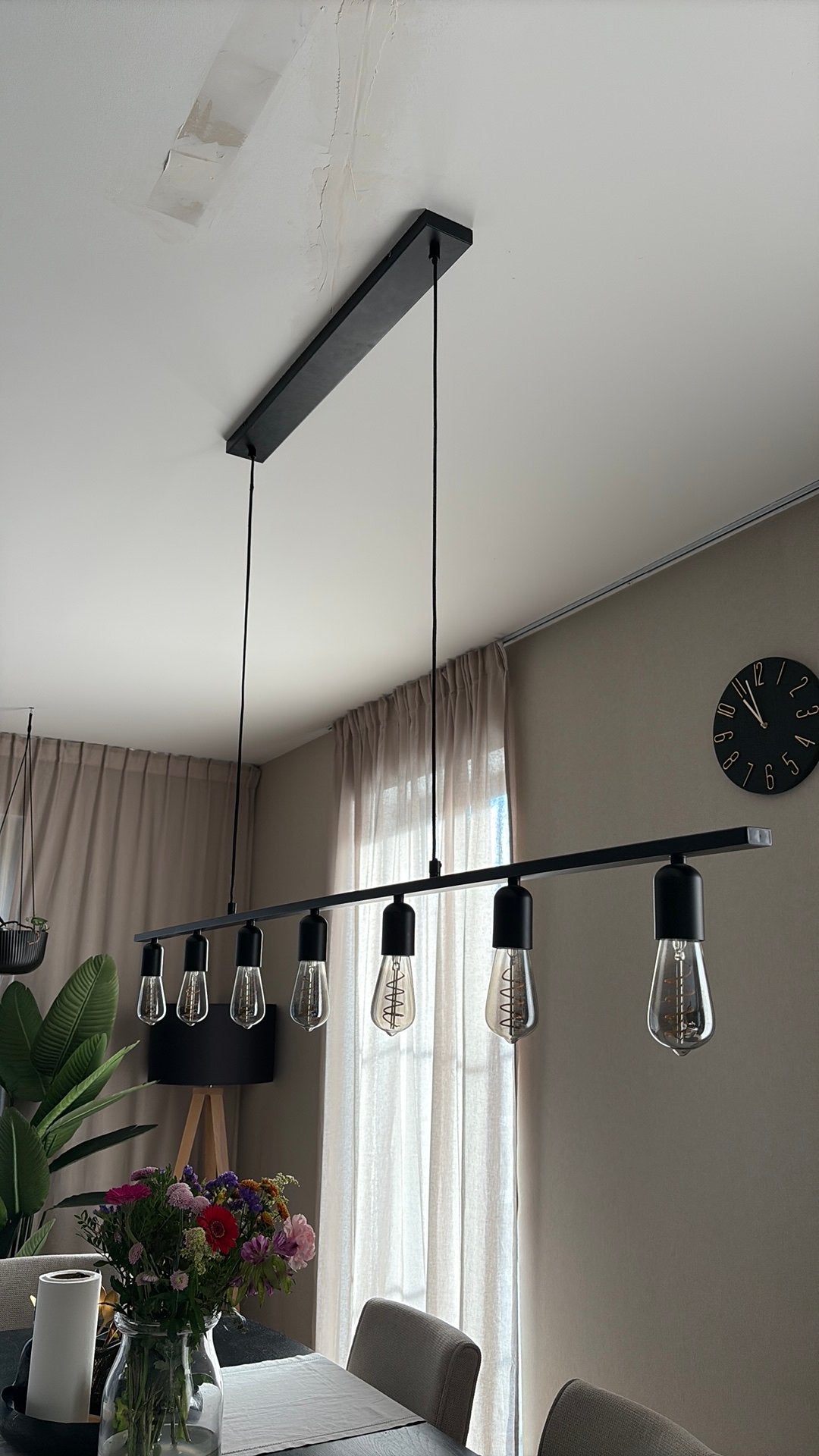 Moderne zwarte industriële hanglamp met 7 E27-fittingen, Maison & Meubles, Verre, Comme neuf, Enlèvement, E27 (grand)