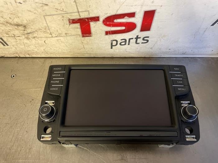 Display Multi Media regelunit van een Volkswagen Golf, Gebruikt, -, Volkswagen, -