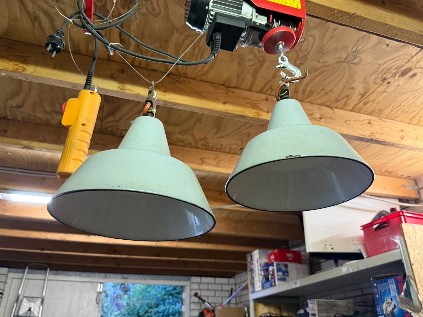 Set van 2 industriële emaille hanglampen, Ophalen, Zo goed als nieuw, Metaal