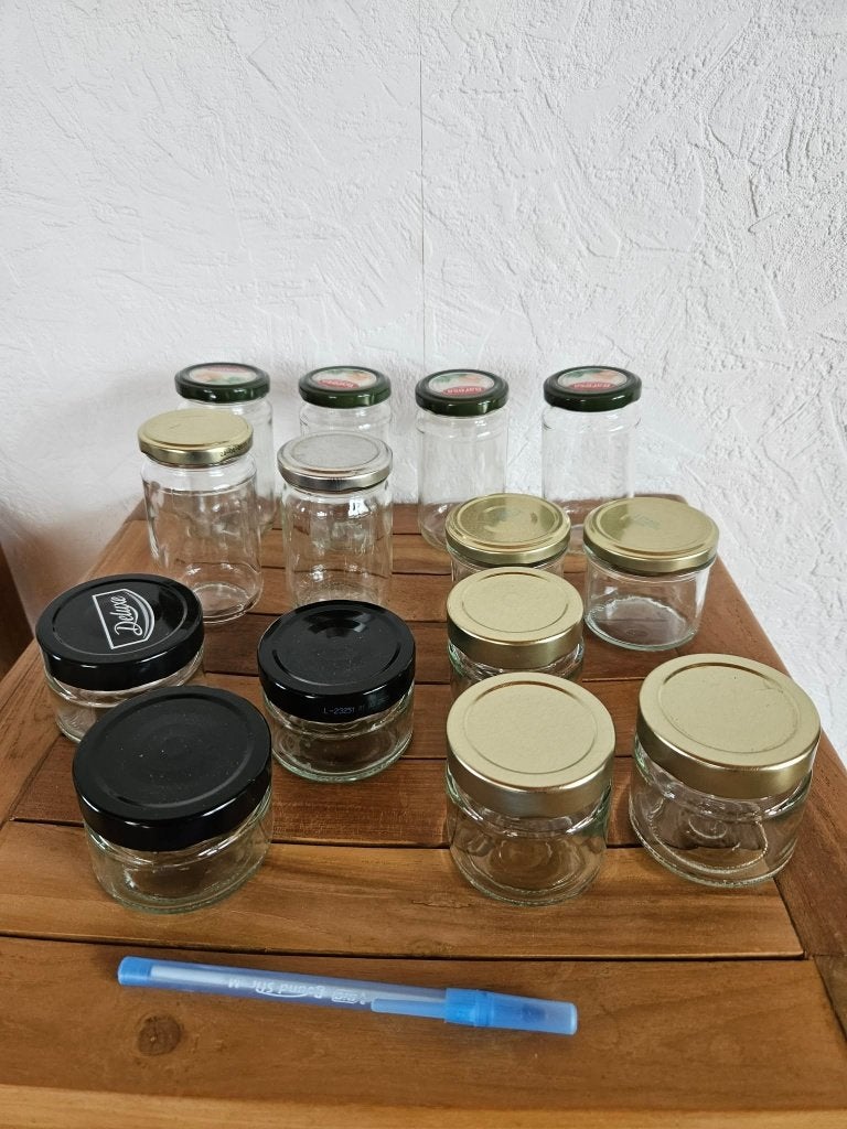 Lot 14 petits bocaux pots en verre couvercle en métal, Maison & Meubles, Enlèvement ou Envoi, Utilisé, Verre
