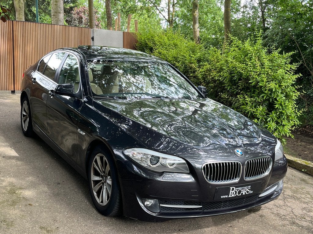 BMW 5 Serie 520 Xenon-Navigatie-Schuifdak-Leer-Pdc-17", Cuir, Entreprise, Carnet d'entretien, 120 kW
