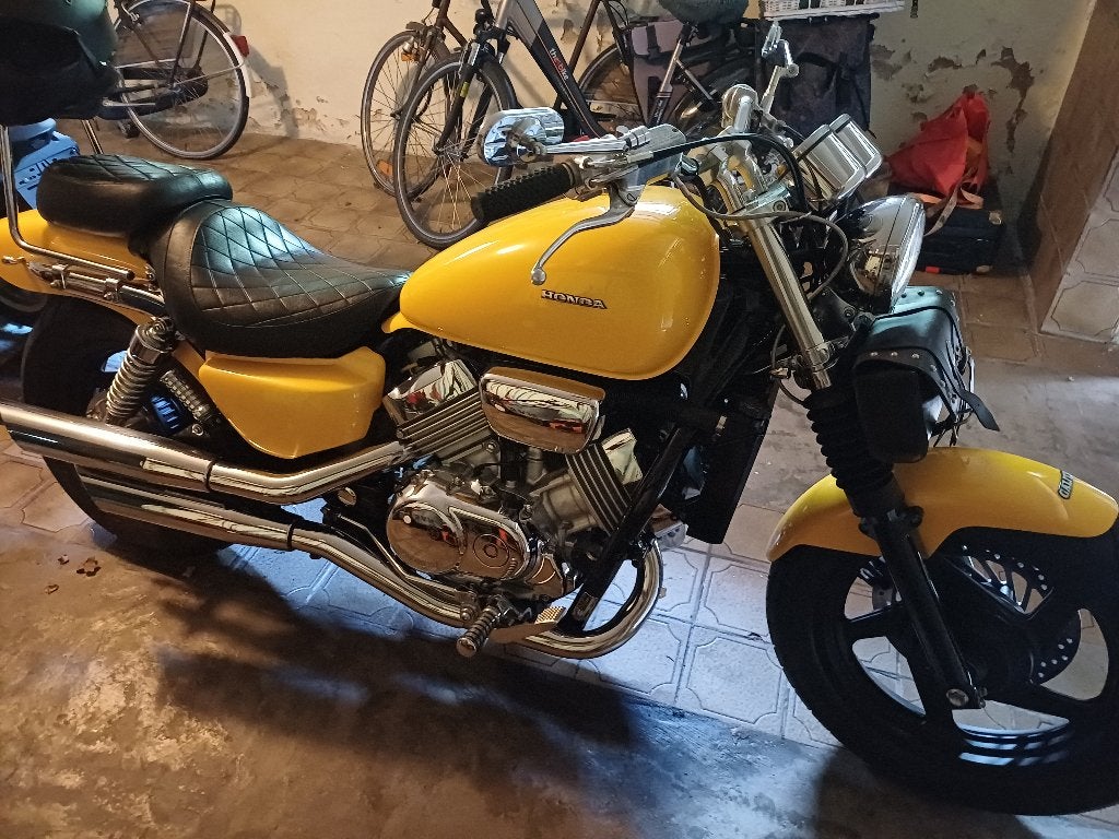 Honda magna 750 cc te koop, Motoren, 750 cc, 4 cilinders, Chopper, Particulier