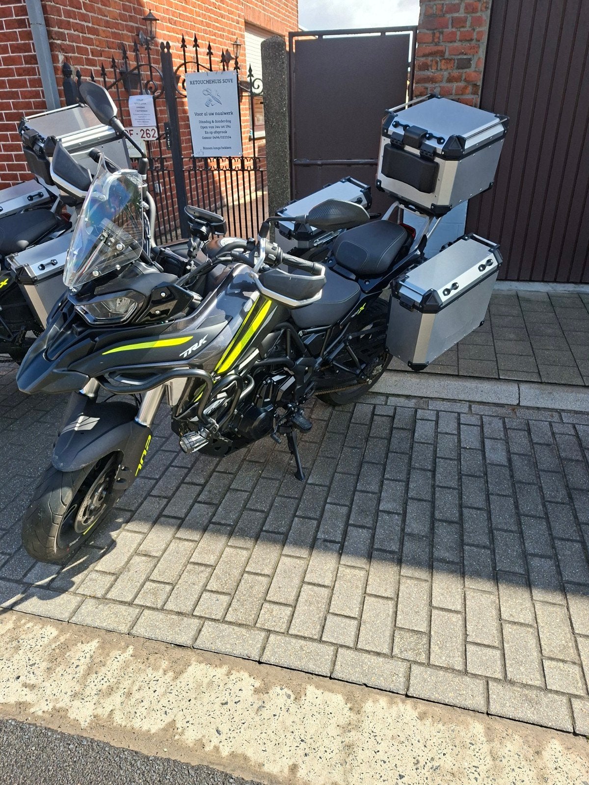 benelli TRK 702, Motos, Particulier