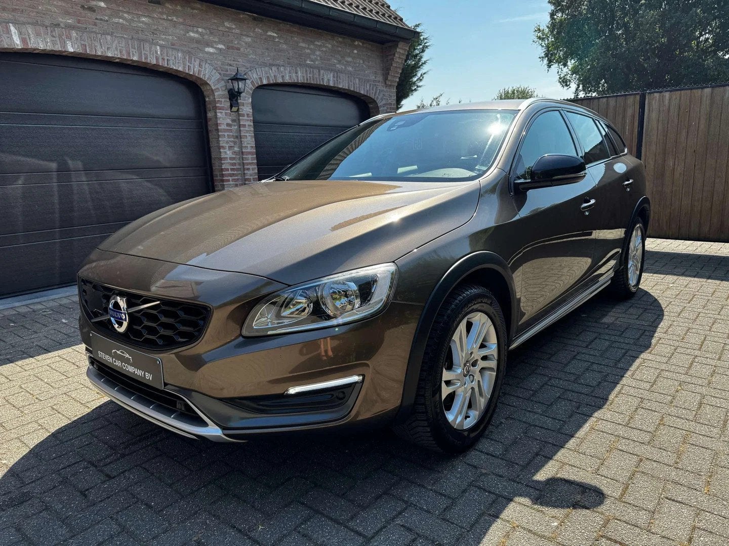 Volvo V60 Cross Country | LED | CRUISE CONTROL | DUAL AUTO A, Autos, Cuir, Achat, Entreprise, Boîte manuelle