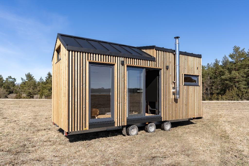 Petite maison sur roues avec sauna, Enlèvement ou Envoi, 500 cm ou plus, 3 fenêtres ou plus, Autres types