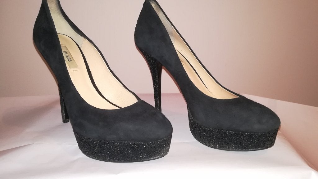 86A* GUESS sexy zwarte leren pumps (p 40), Kleding | Dames, Schoenen, Pumps, Guess, Verzenden, Zwart