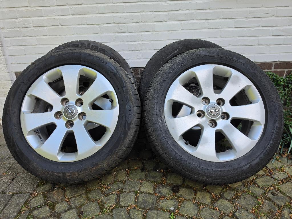 Opel velgen met zomerbanden 225/55 17", Autos : Pièces & Accessoires, Pneus & Jantes, Véhicule de tourisme, Pneus été, 17 pouces