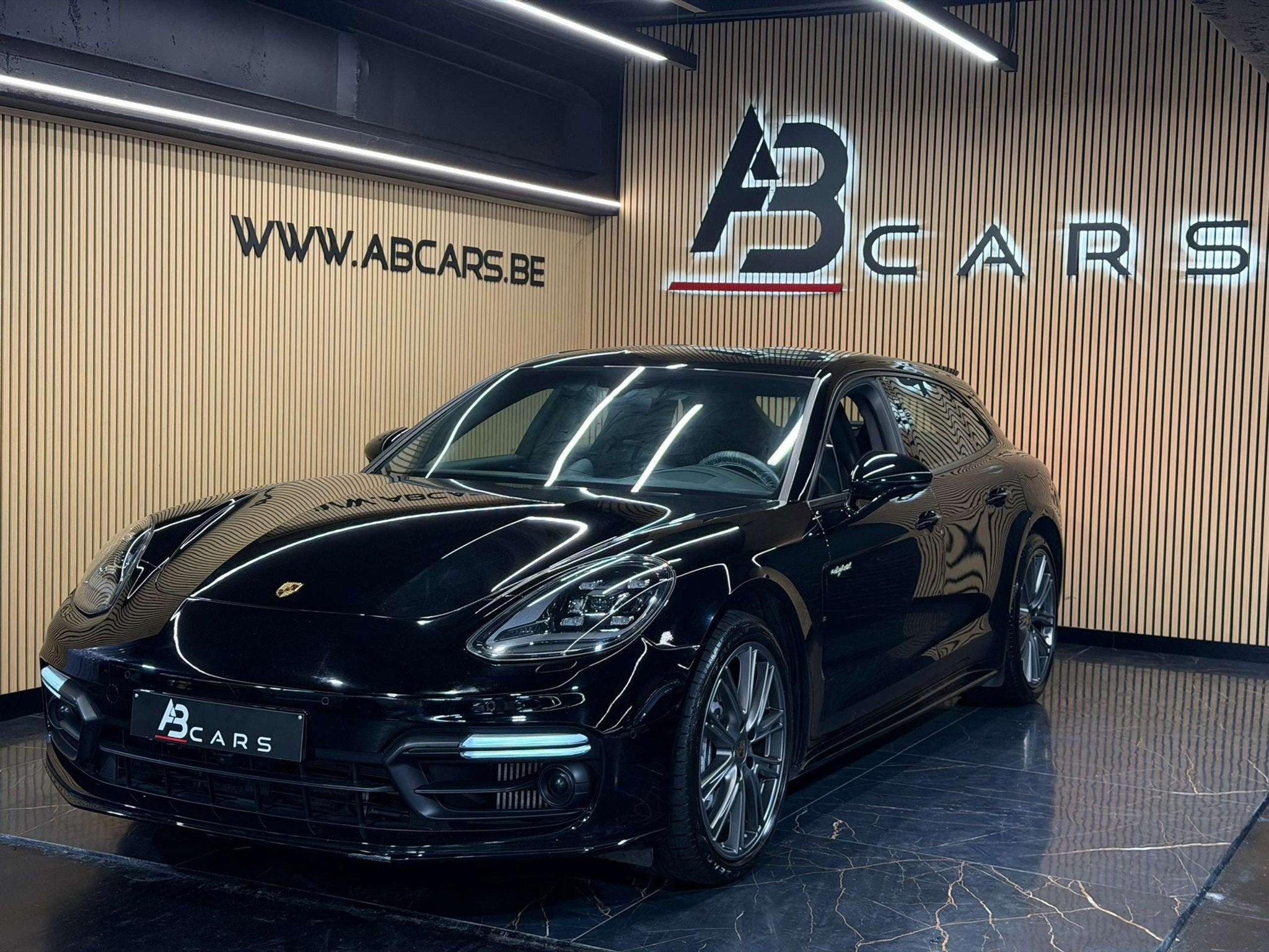 Porsche Panamera 4 e-Hybrid 2.9 V6 * TURISMO * GAR 12 MOIS *, Auto's, Automaat, 4 zetels, Gebruikt, Zwart