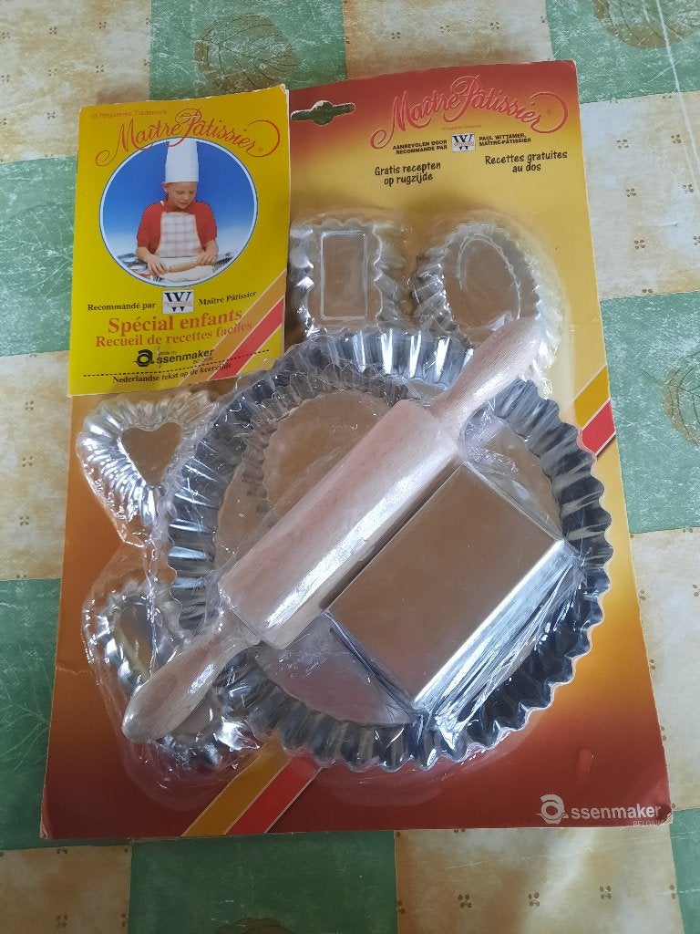 kinderbakvorm set maitre patissier met recepten nieuw, Ophalen of Verzenden, Nieuw, Taarten