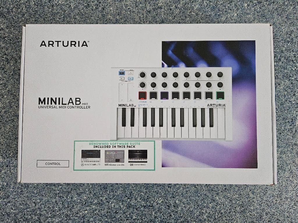 Clavier Arturia MiniLab MK2, Muziek en Instrumenten, Midi-apparatuur, Ophalen, Zo goed als nieuw