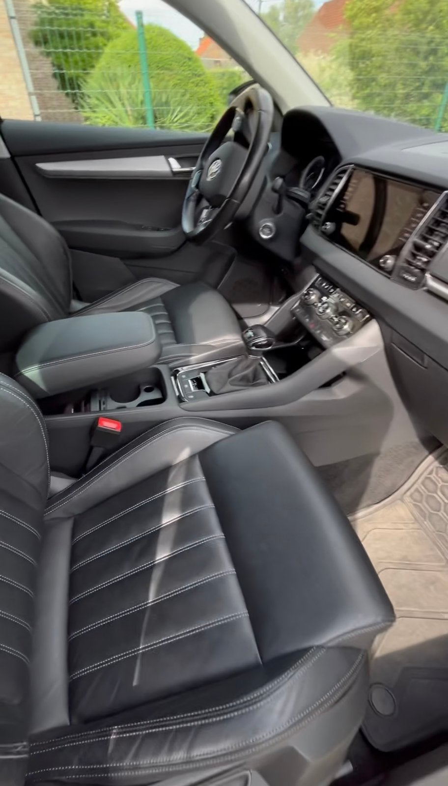 Skoda Karoq 2.0, Auto's, 196 cc, 4 cilinders, 127 g/km, Verwarmde buitenspiegels