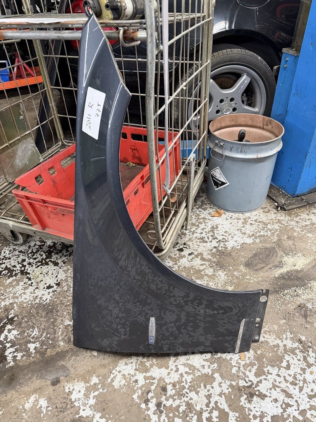 Zijscherm R Mercedes w204, Utilisé, -, Gauche, -