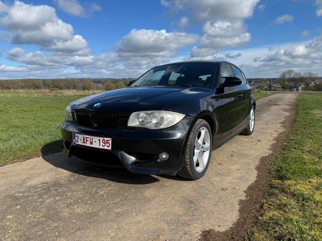BMW 118d Pack M M47, Autos, BMW, Particulier, Série 1, Intérieur cuir, Diesel, 5 portes, Boîte manuelle, Noir, Brun, Cuir, Propulsion arrière