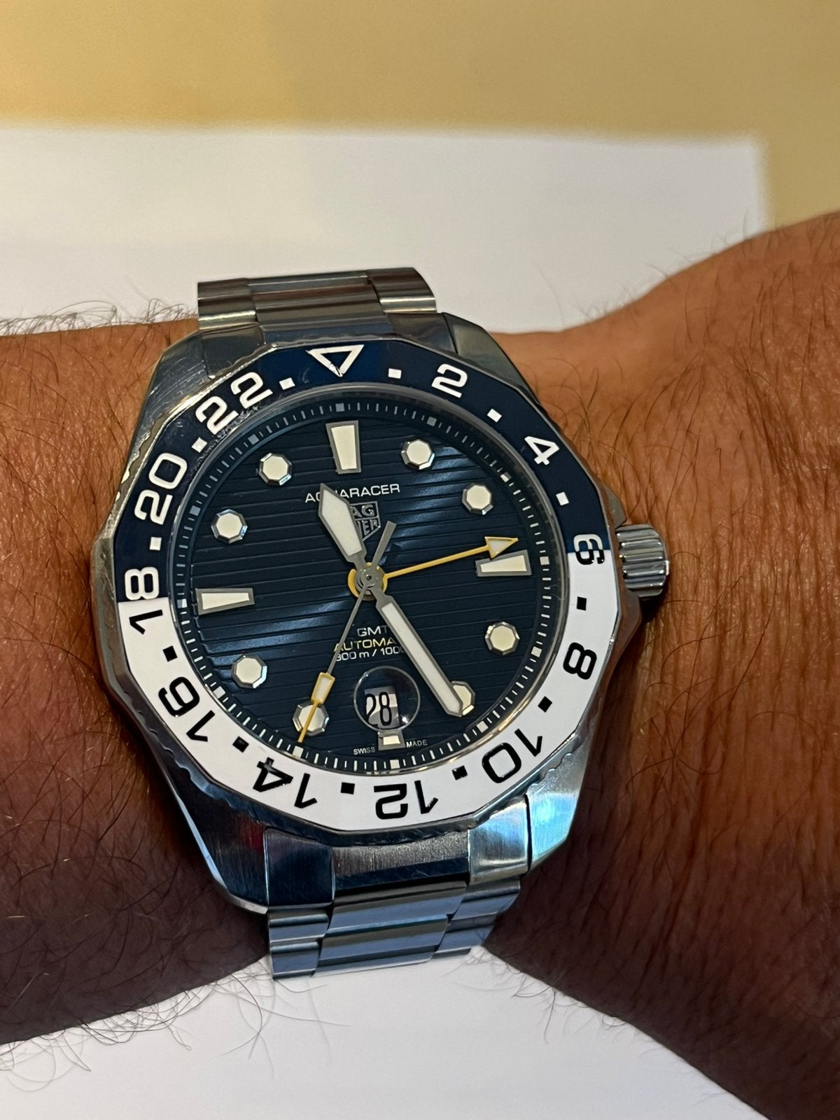 Montre Tag Heuer Asuaracer GMT professionnel 300 m, Bijoux, Sacs & Beauté, Montre-bracelet, Acier, Enlèvement, Acier