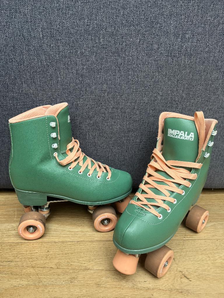 Impala Rolschaatsten / Skates / patins à roulettes, Overige typen, Zo goed als nieuw, Dames, Ophalen