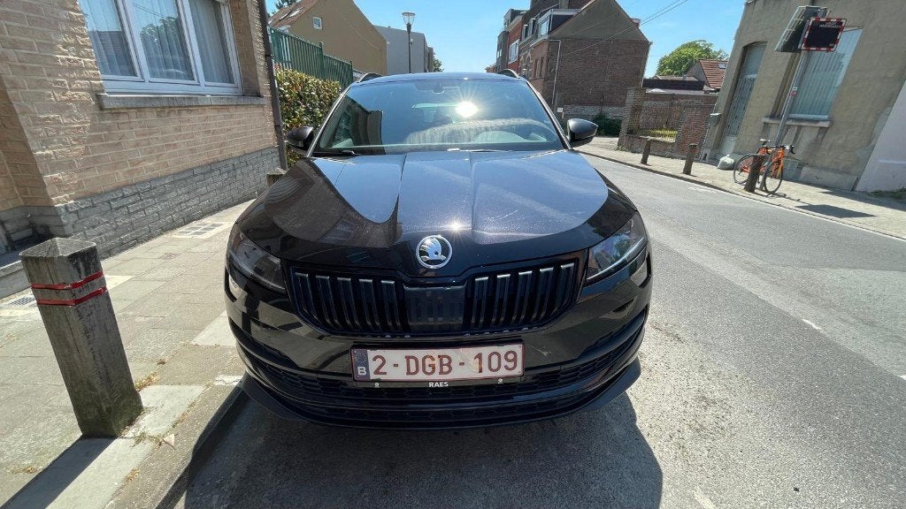 Skoda Karoq 2.0D SportLine 4x4 volledige geschiedenis, Auto's, Automaat, Zwart, Karoq, Particulier