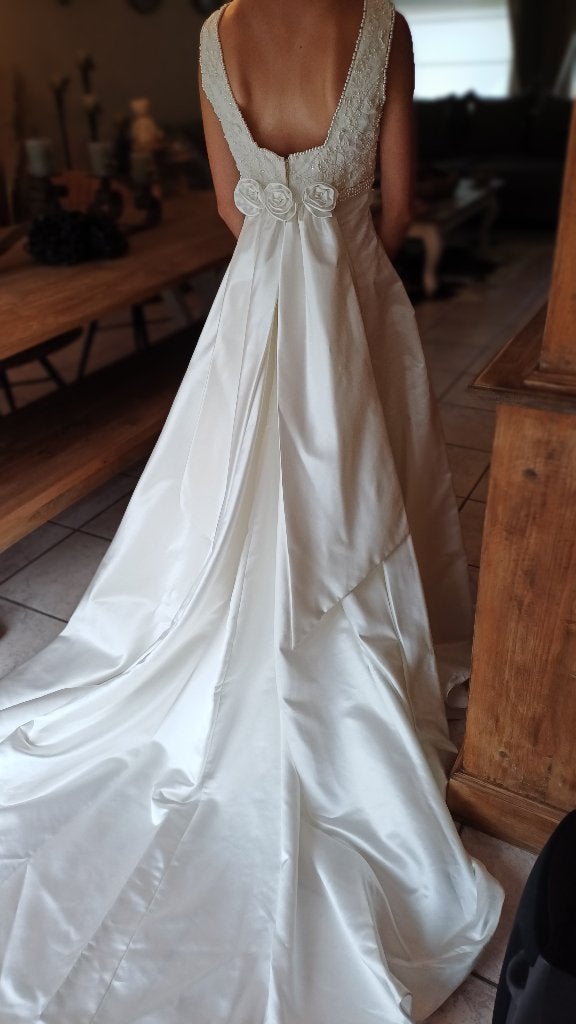 Prachtige tijdloze bruidsjurk ,Morilee, Kleding | Dames, Morilee, Ophalen, Zo goed als nieuw, Trouwjurk