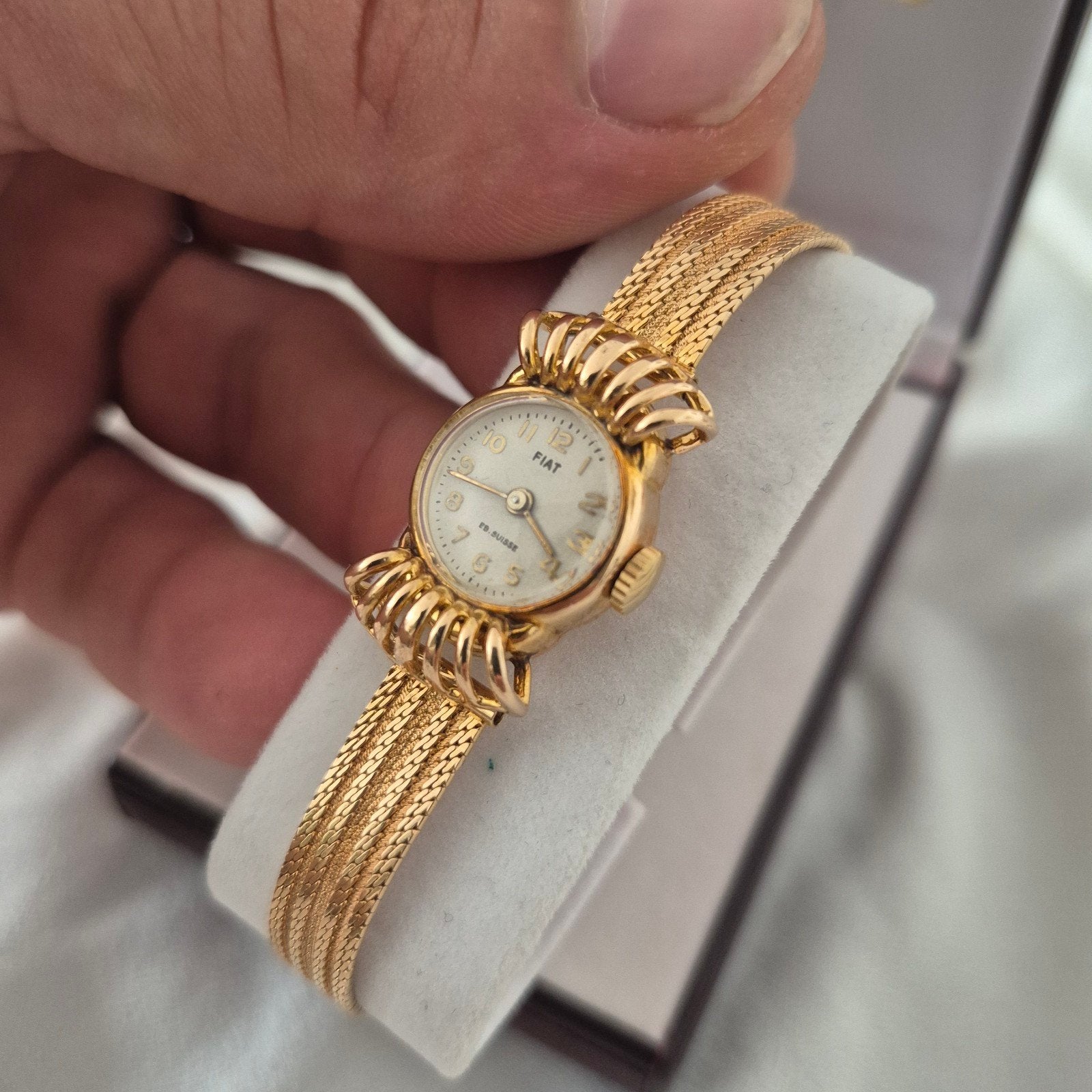 18 karaat heel mooi goud dames horloge, Bijoux, Sacs & Beauté, Montres | Femmes, Enlèvement, Or, Or