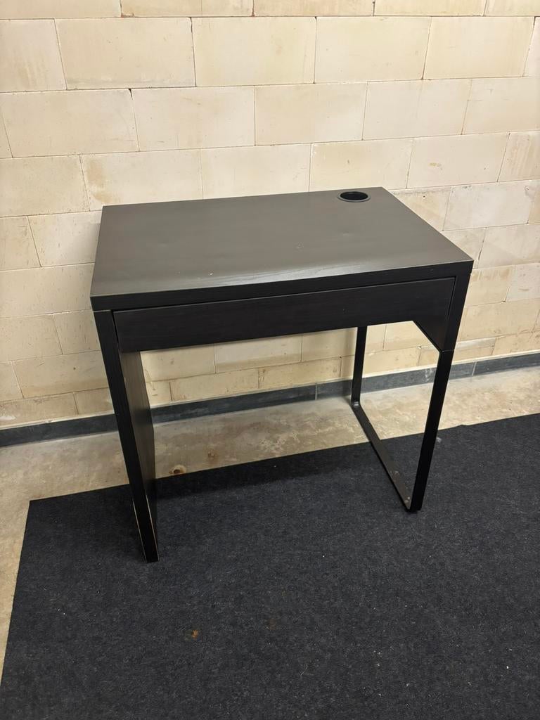 Ikea bureau + stoel, Huis en Inrichting, Ophalen, Zo goed als nieuw
