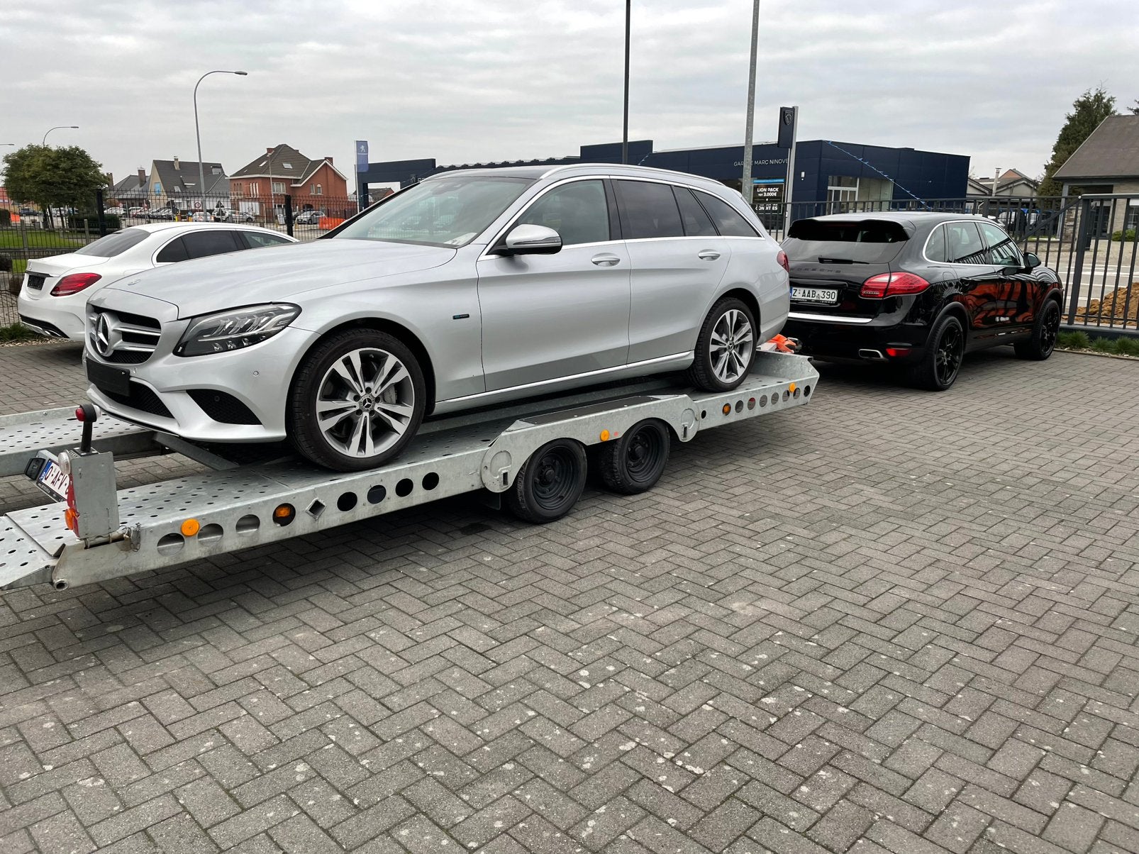 TRANSPORT VERVOER TAKELEN DEPANNAGE VERPLAATSEN AUTO AMBULAN, Bedrijf, Te koop