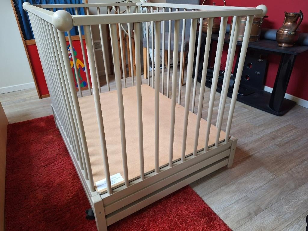 Babypark op wieltjes, Ophalen, Gebruikt, Rechthoekig, Wieltjes