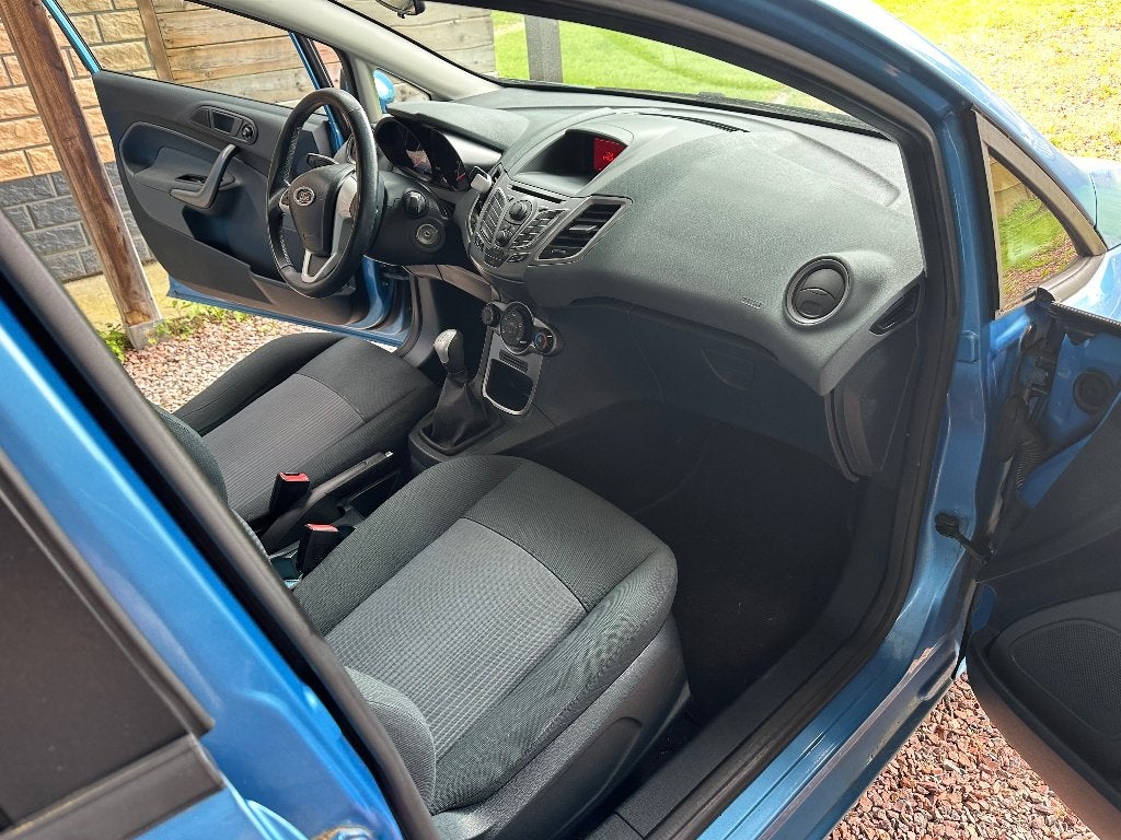 Auto, Autos, Cuir, Achat, Boîte manuelle, 1300 cm³