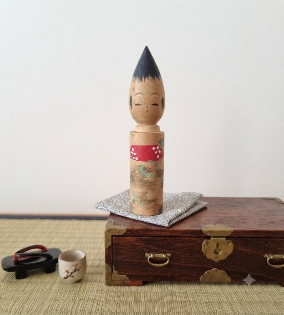 Cute Arima-Fude kokeshi, Antiquités & Art, Art | Art non-occidental, Japon, Bois, Poupée, Multicolore