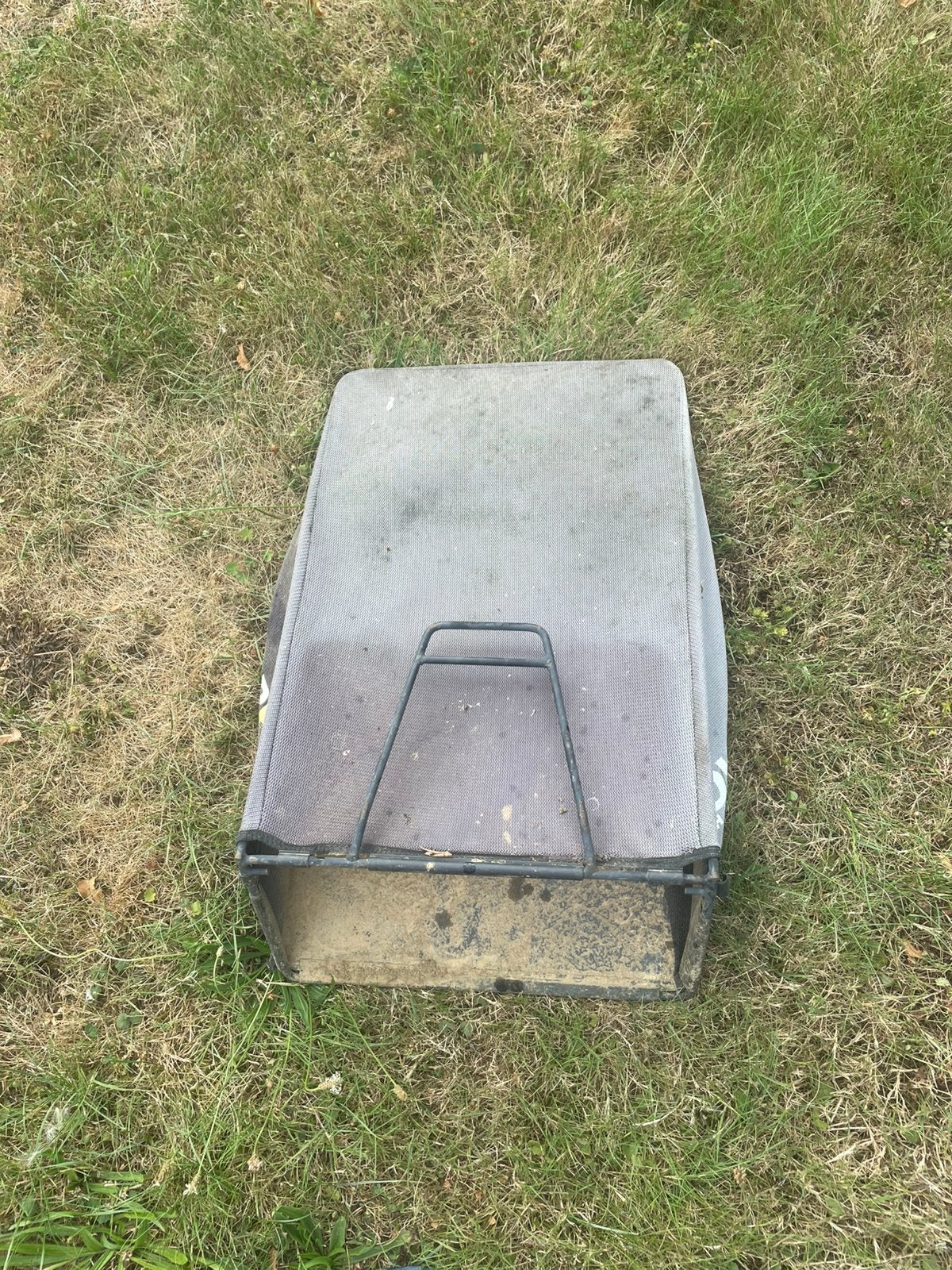 2 Bacs tondeuse, Enlèvement ou Envoi, Utilisé