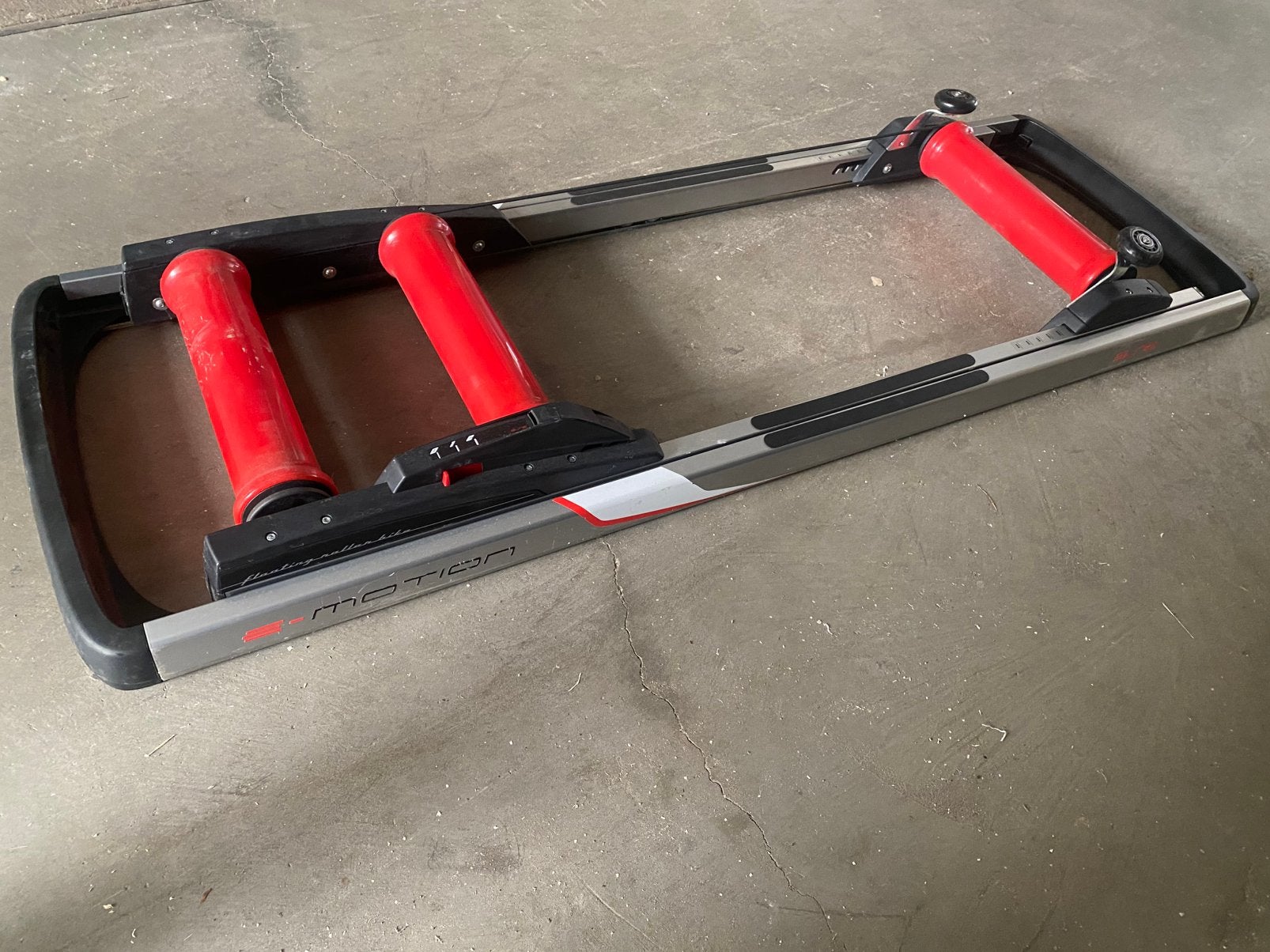 Elite motion fiets roller, Sports & Fitness, Cyclisme, Enlèvement, Comme neuf