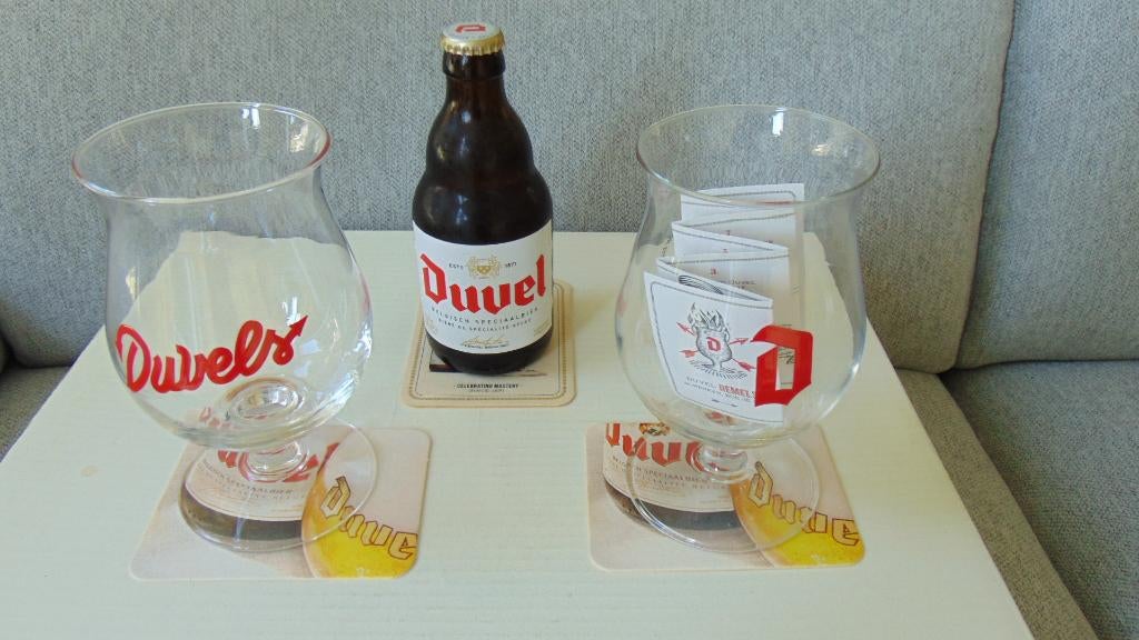 2 lunettes Duvel avec un Duvel + coussinets en feutre, Collections, Enlèvement ou Envoi, Comme neuf, Verre ou Verres, Duvel