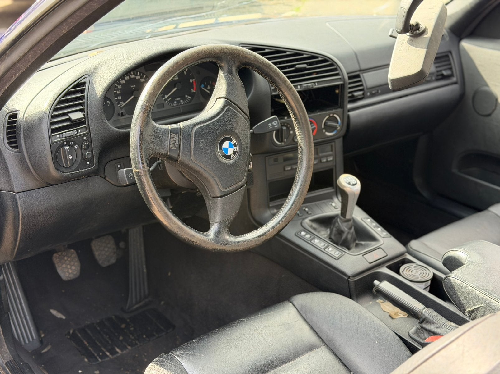 BMW 320i E36 Cabrio 1996 Oldtimer, Auto's, 110 kW, Cabriolet, Blauw, Bedrijf