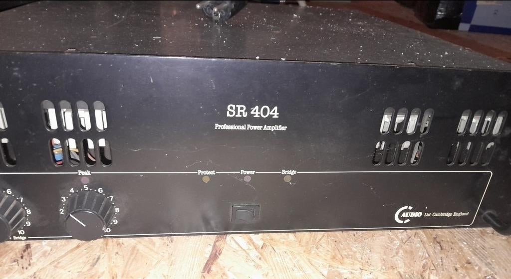 Ampli de puissance professionnel SR 404 – double canal, Muziek en Instrumenten, Versterkers | Keyboard, Monitor en PA, P.A.