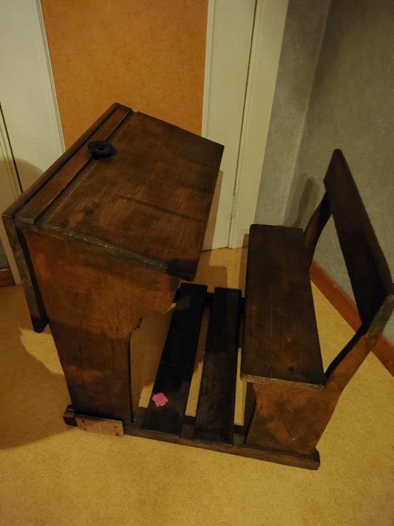 Banc d'école, Enlèvement