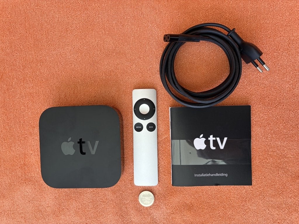 Apple TV 3e generatie (A1469) met afstandbediening, Computers en Software, Apple iPads, Ophalen of Verzenden, Zo goed als nieuw