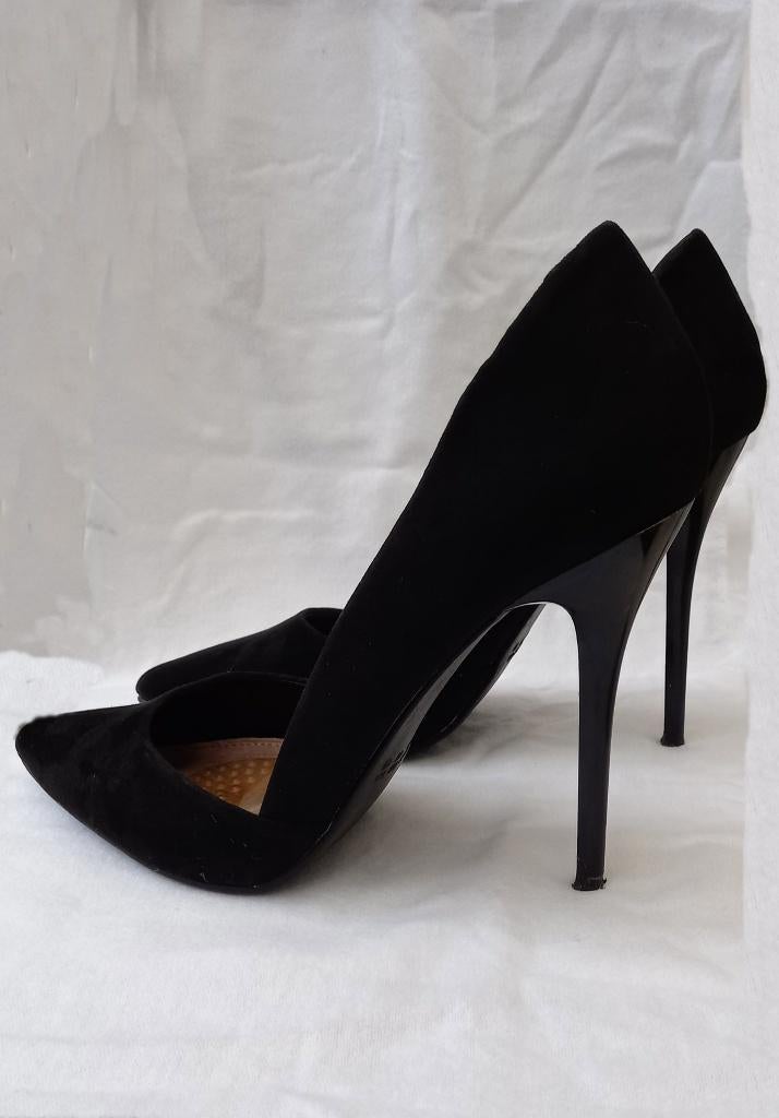 pumps hakken, Kleding | Dames, Pumps, Zwart, Ophalen of Verzenden, Gedragen