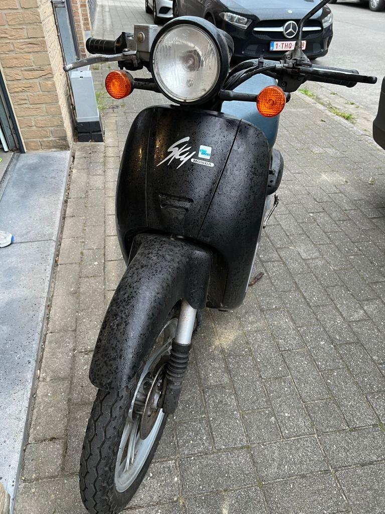 Honda sky 50 B-klasse, Fietsen en Brommers, Ophalen, Klasse B (45 km/u)